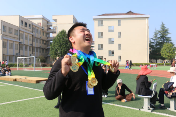 常德德才科技职业学校,常德招生就业,电子商务专业学校,专业学校报考哪里好 常德德才科技职业学校,常德招生就业,电子商务专业学校,专业学校报考哪里好